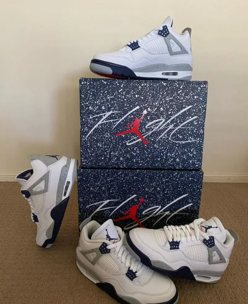 Air Jordan 4 midnight navy Semi Ua - Image 3