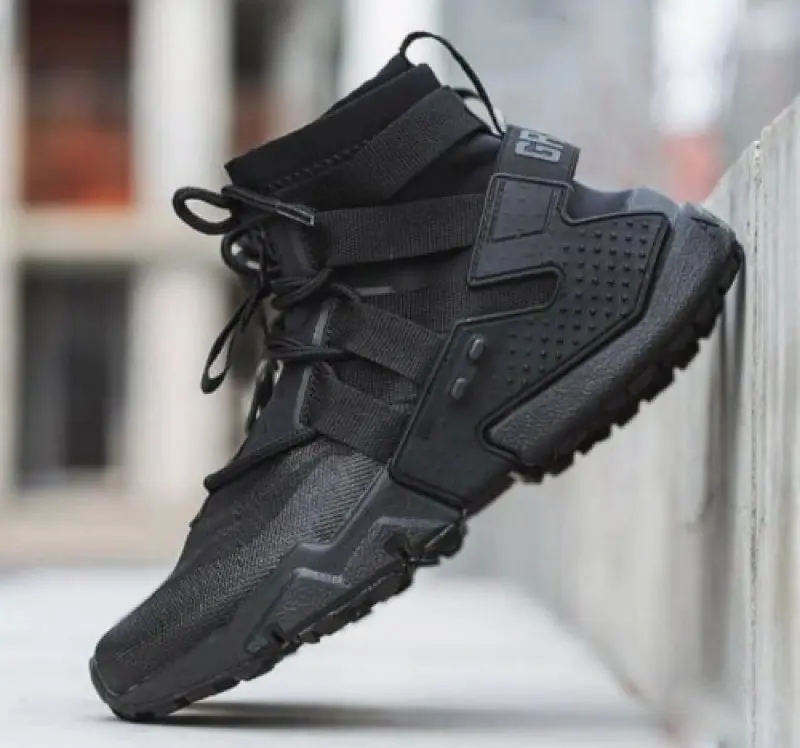 Nike Air Huarache Triple Black - Image 2