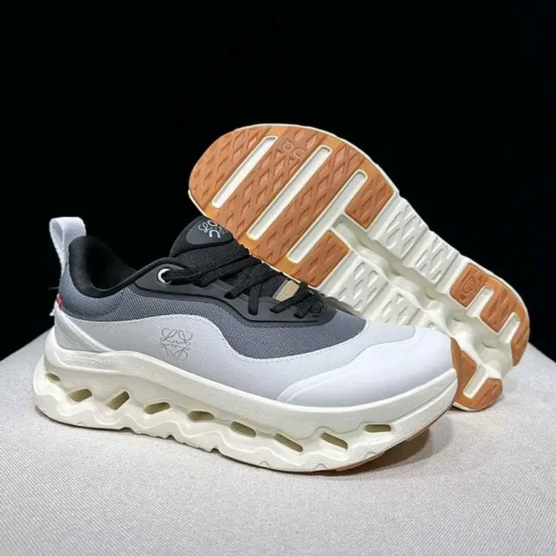 On Running Cloudtilt 2 x Loewe BlackWhitegrey - Image 6