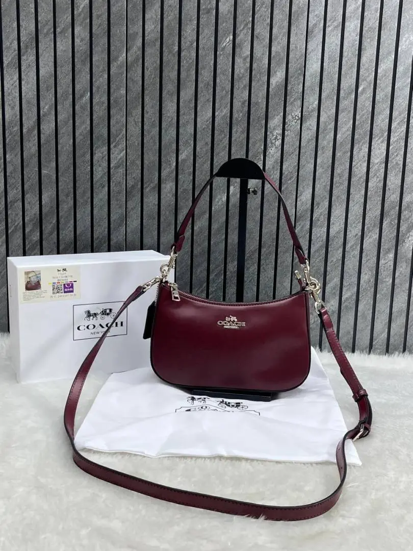 Coach Teri Wine ShoulderBag With OriginalBox DustCober