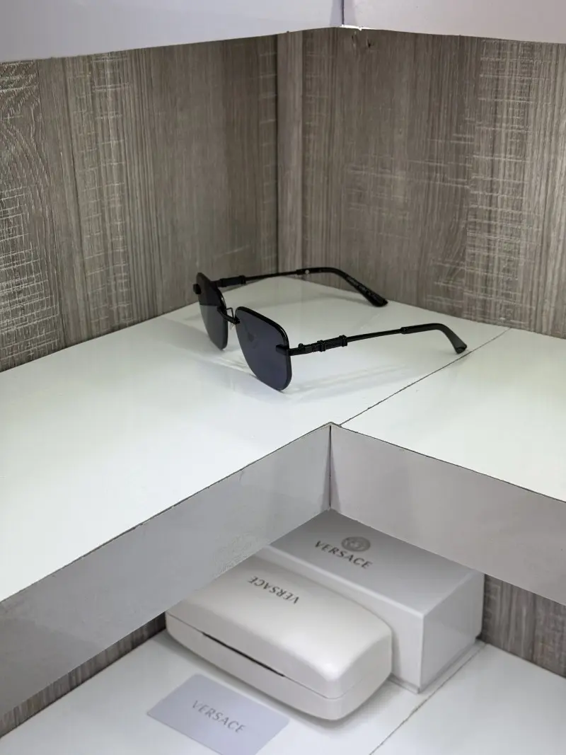 Versace e 3162 Premium sunglass - Image 2