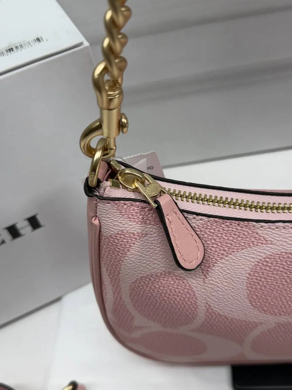 Coach NWT Teri Pink Edition Highend With OriginalBox DustCover - Image 4