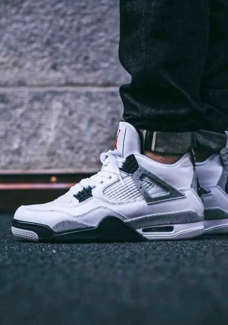 Air Jorda.n Retro 4 White Cement - Image 3