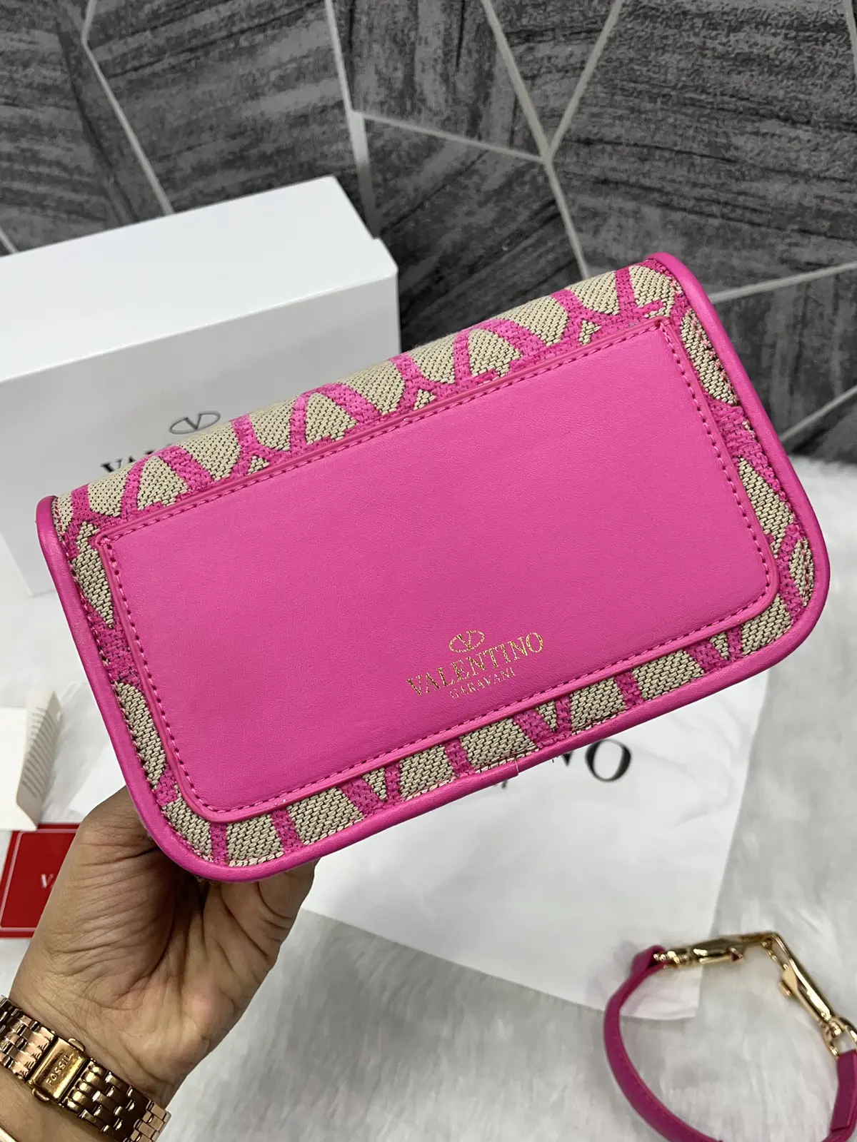 Valentino V Loc Pink Small Shoulder Bag With OriginalBox - Image 6