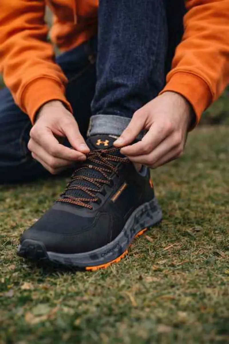 Under Armorr charged bandit trail 3 black orange - Image 6
