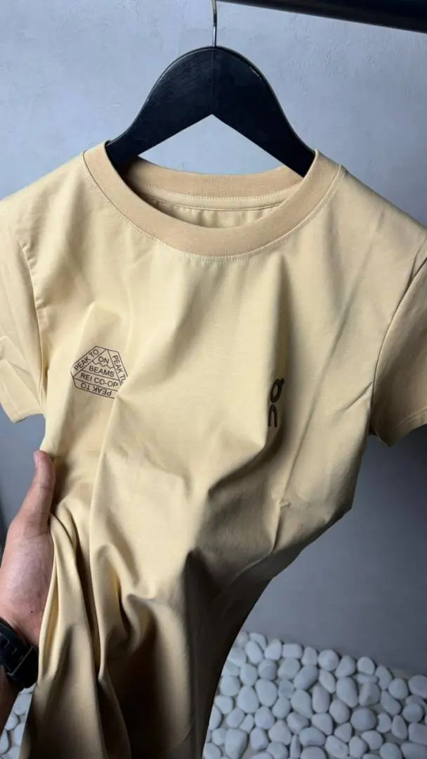 On Clou d Premium T-Shirt 2130. Sale offer VS1000 - Image 2