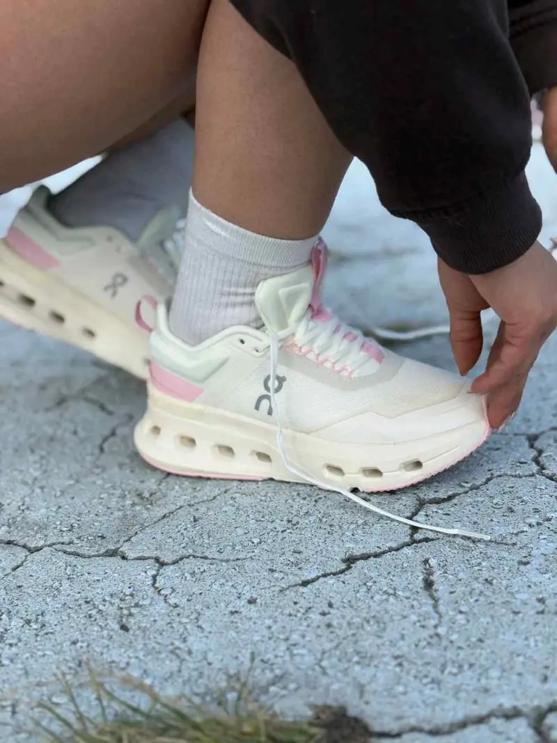 On Cloud X Nova White Pink 2669 - Image 2