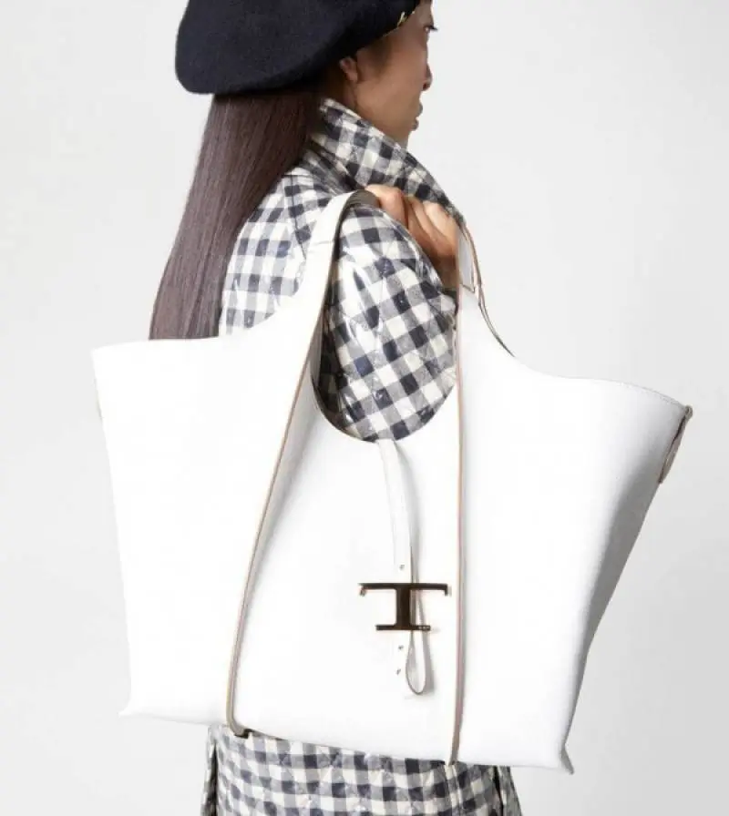 Todds T Timeless Premium Quality Leather Bag With Extra Pouch & OG Magnetic Box With Dust Bag (White - 445) - Image 2