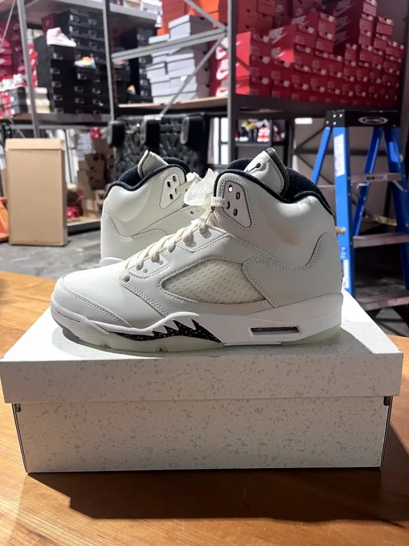 Air Jordan 5 Retro SE Sail - Image 3