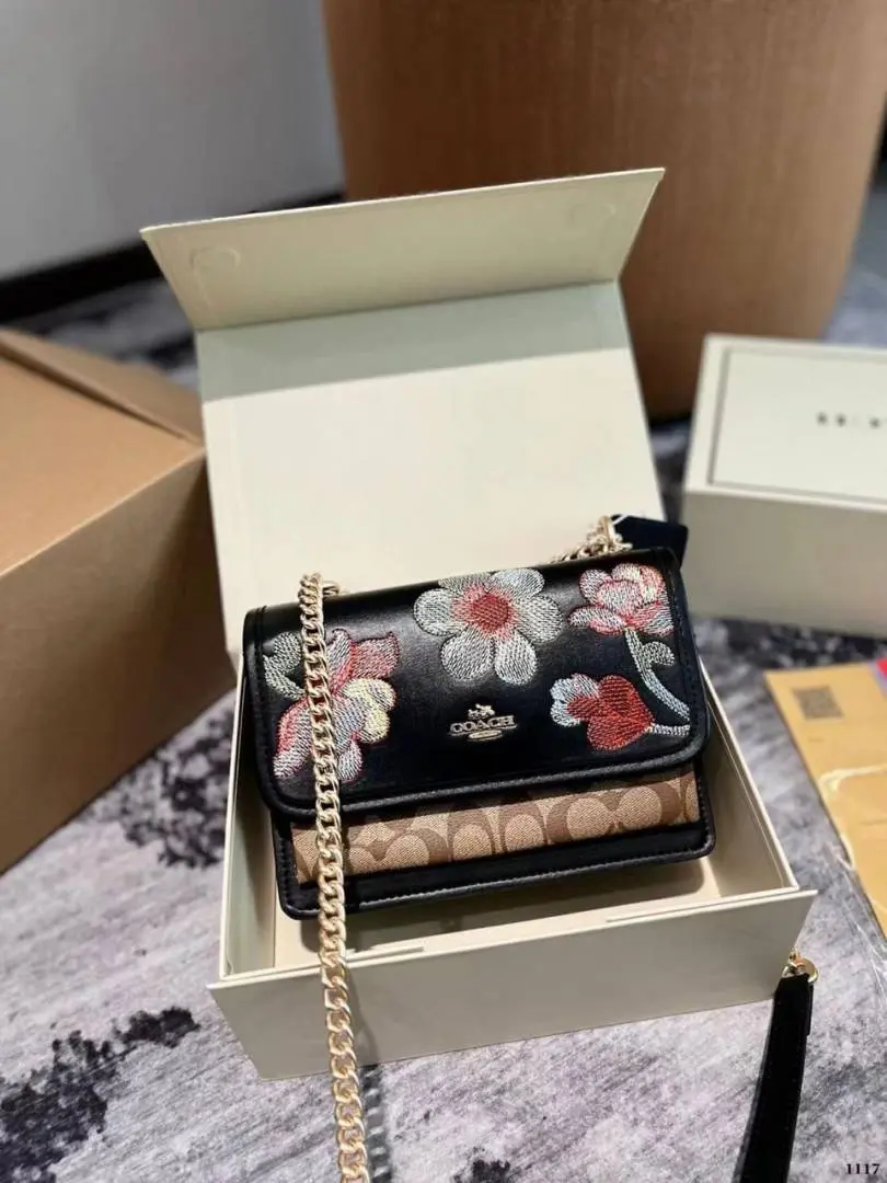 Coach CB Klare Flower Edition With Original MagnetBox - Image 4