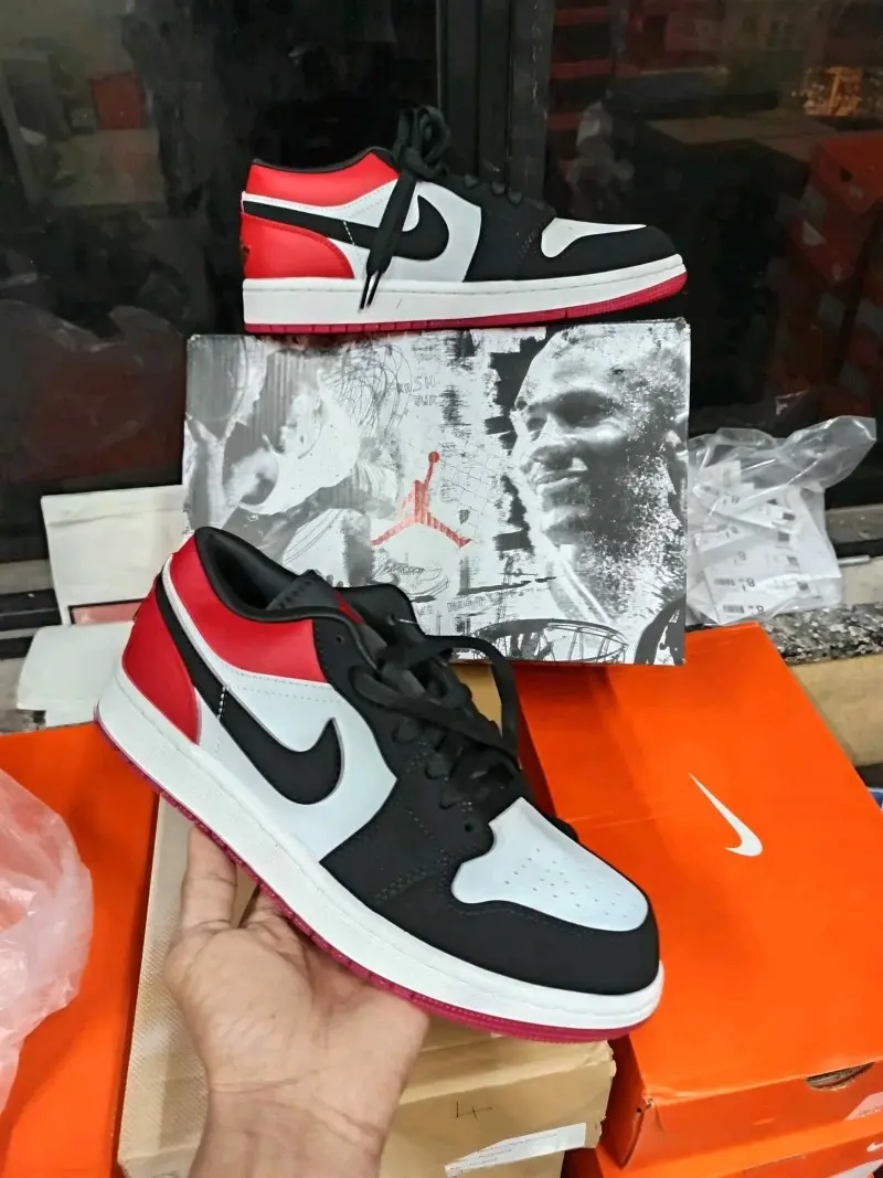 Air Jordan 1 Low Black Toe semi ua 2025 467 - Image 7