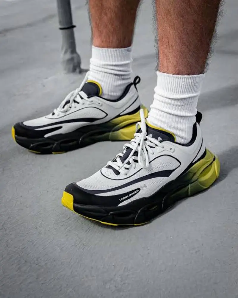 Under Armor UA Halo Racer running shoe - Image 4
