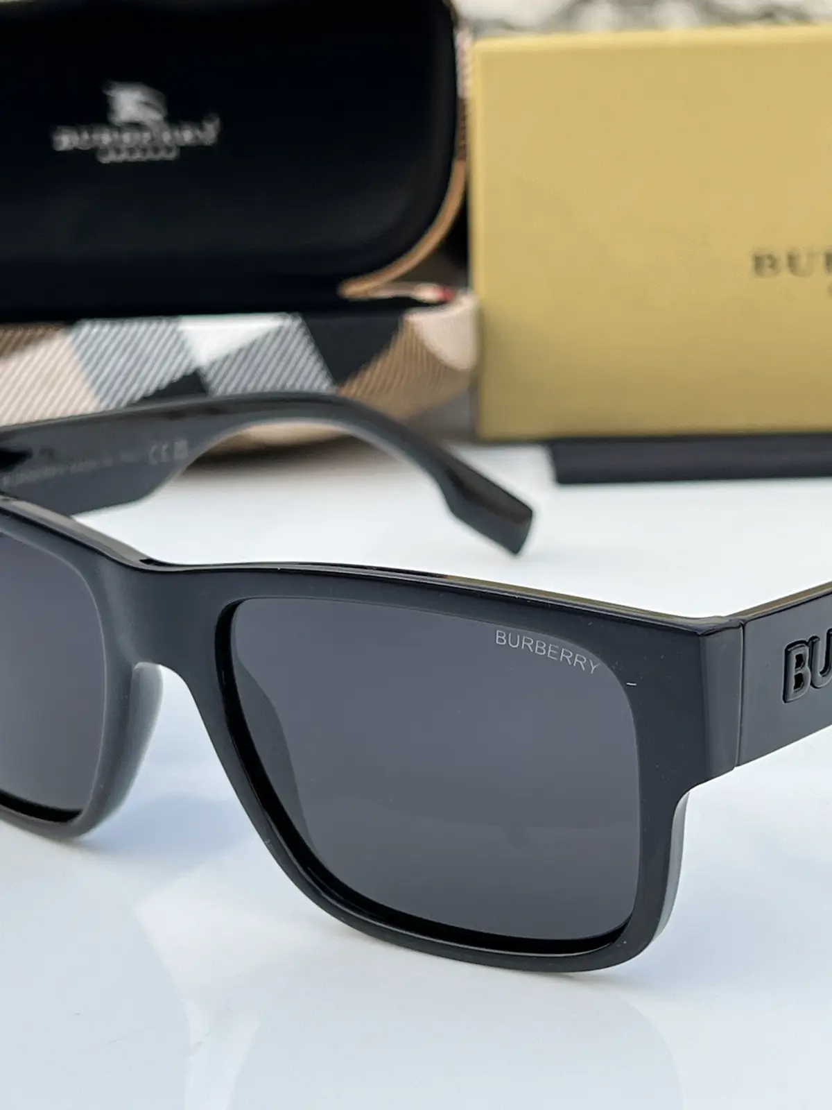 Burberry 69019 full black - Image 2