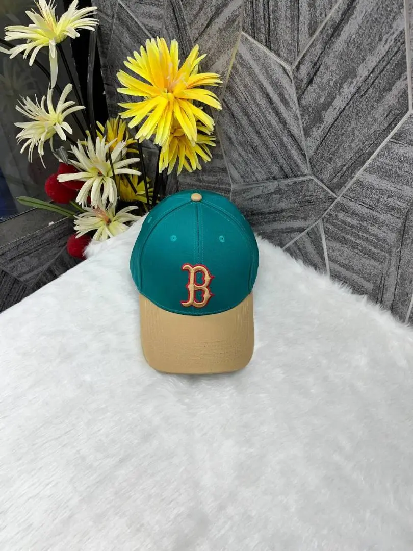 Boston New Era Dual Tone Green And Beige Premium Unisex Cap With Safety Box