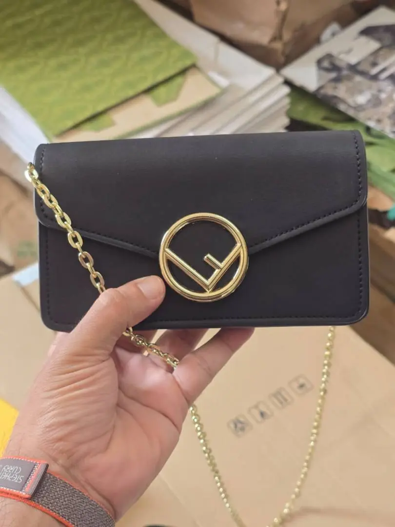 Fenddi Vittelo Cruise 2Way Street Style Sling Waist Bag With OG Box & Dust Bag (Black - 811) - Image 3
