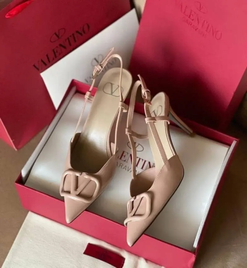 Valentino BabyPink Patent Leather Slingback Heels With OriginalBox CarryBag - Image 5