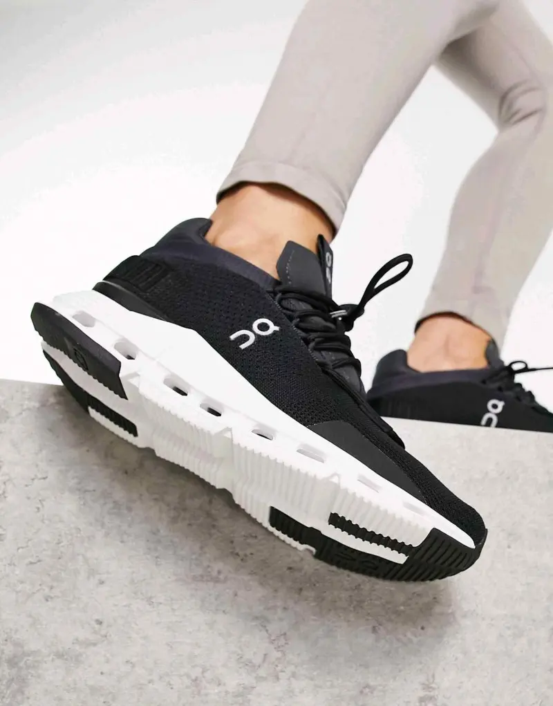 ON Cloudnova trainers in black 194 - Image 2