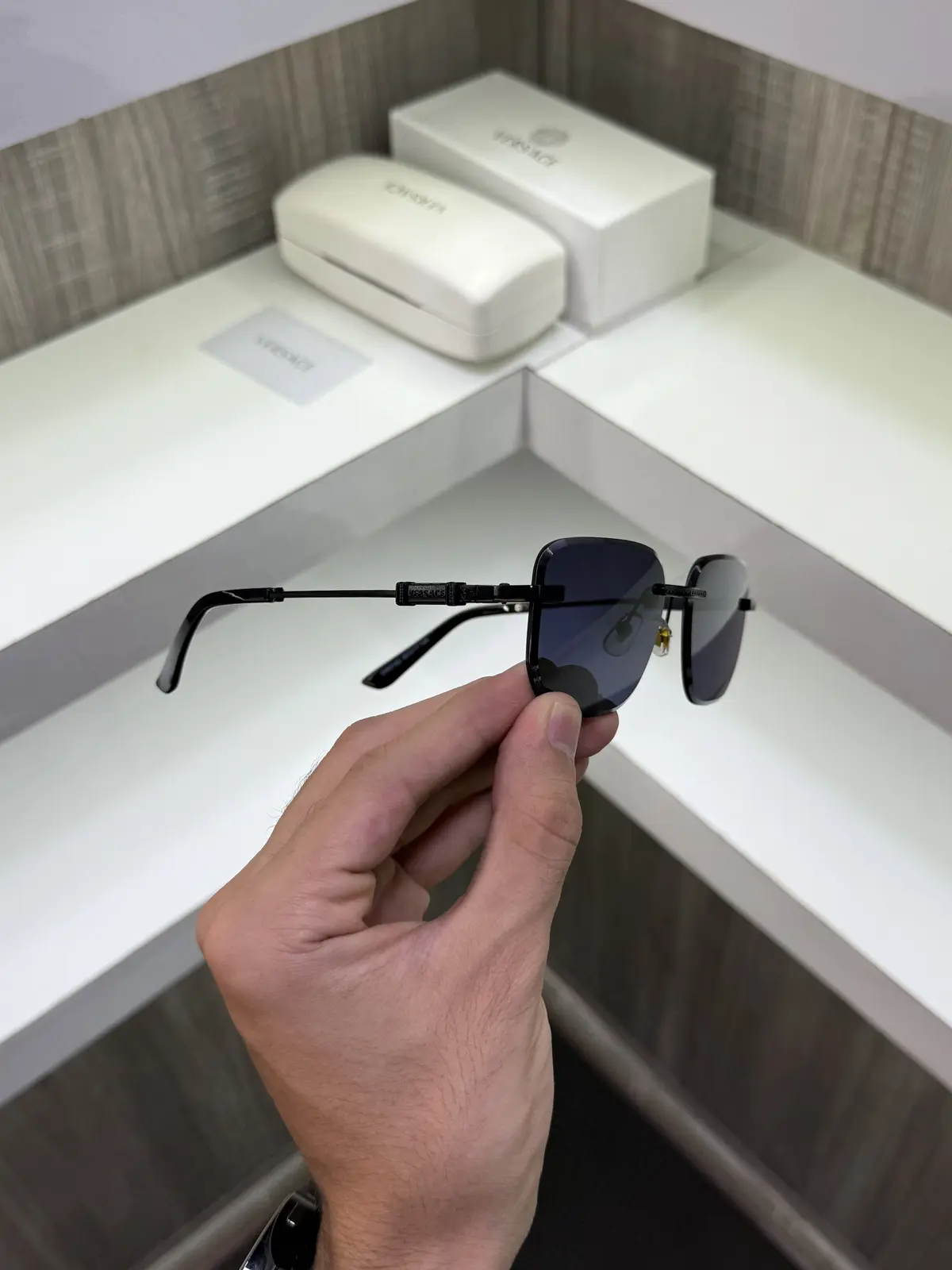 Versace e 3162 Premium sunglass - Image 4