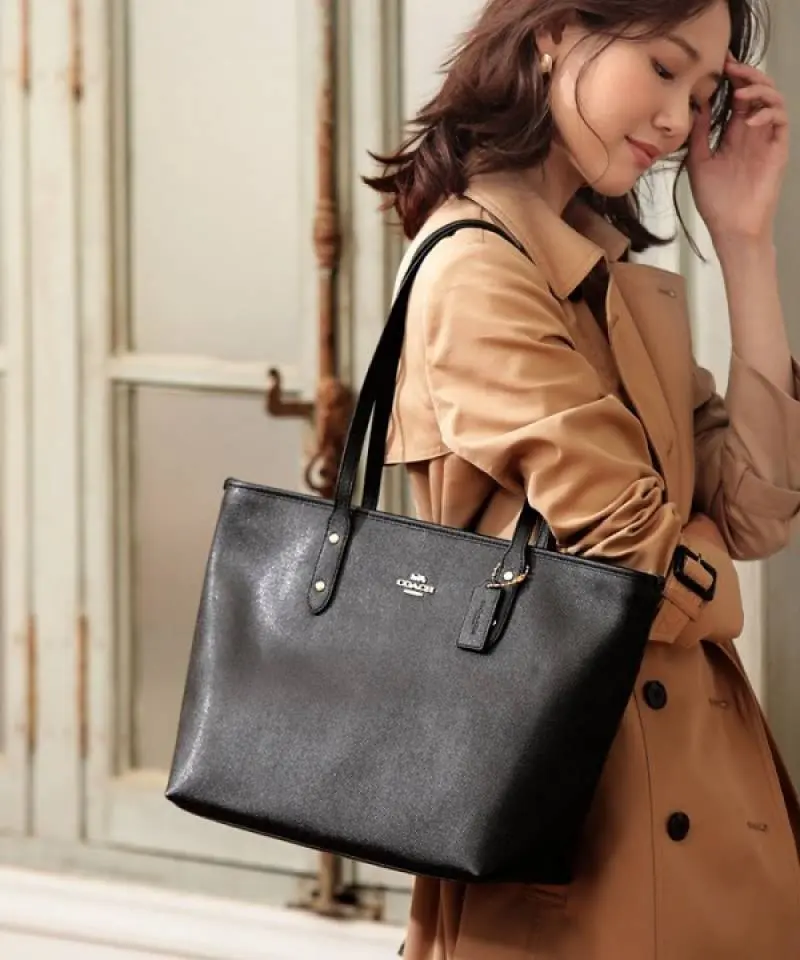 Coach Signature City Tote Bag With OG Box & Dust Bag (Black-919)