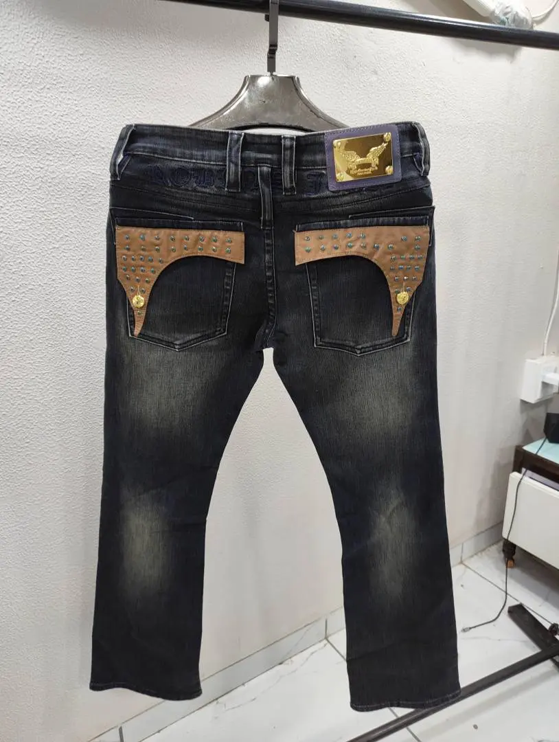TRUE RELIGION IMPORTED STORE ARTICLE JEANS - Image 2