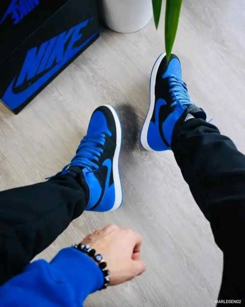 Air Jordan Retro 1 High Royal Reimagined - Image 2