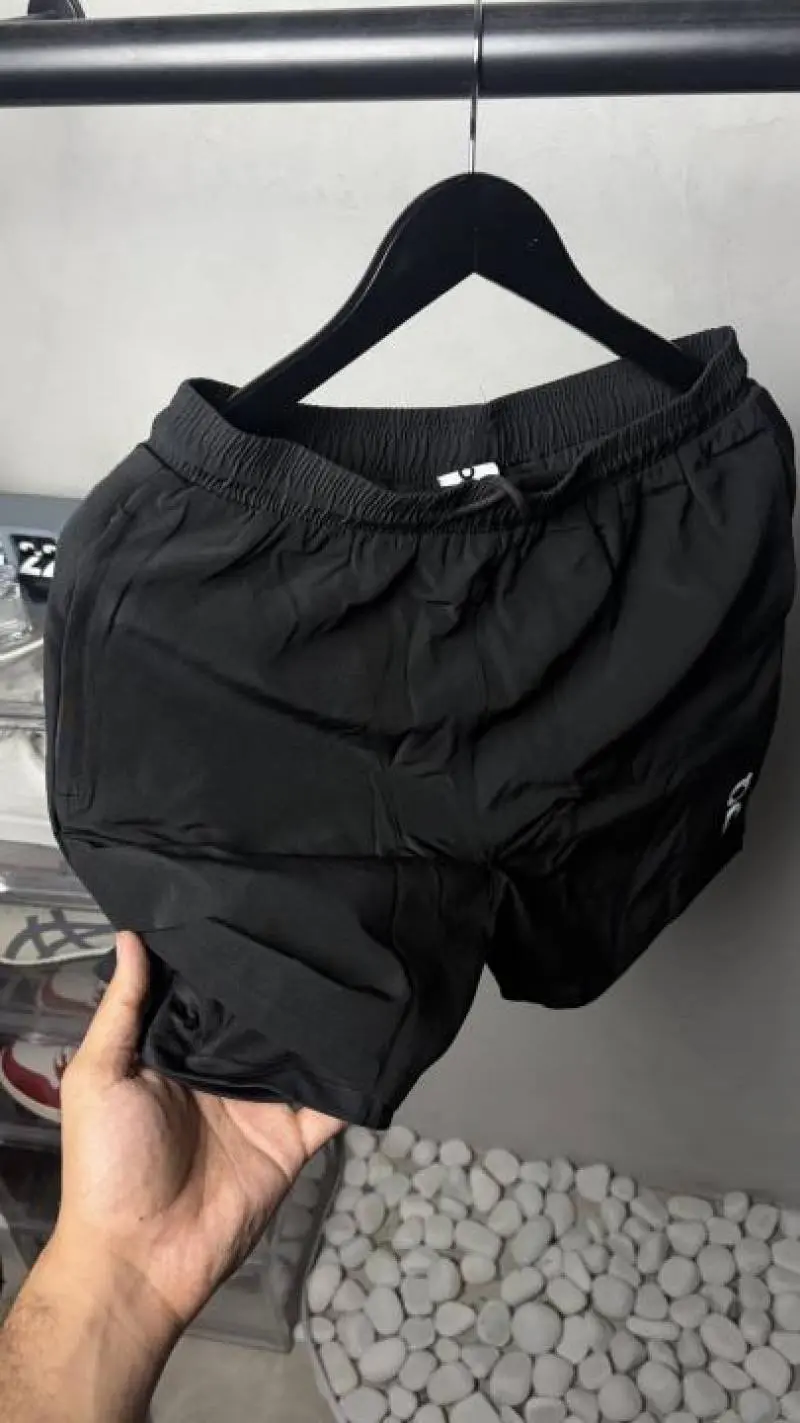 On Cloud Premium Running Shorts 2689 - Image 3