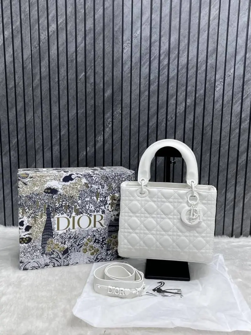 Dior Lady Matte White Large Handbag With OriginalBox DustCover - Image 4