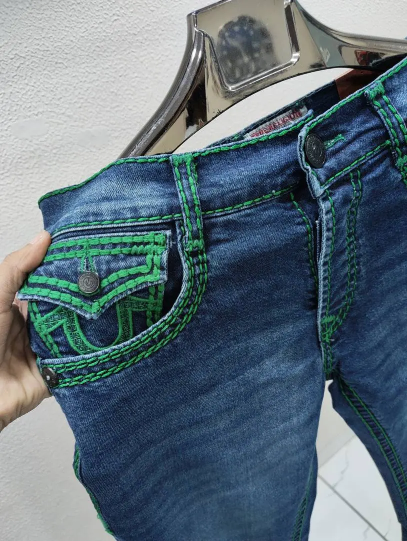 TRUE RELIGION IMPORTED STORE ARTICLE JEANS - Image 3