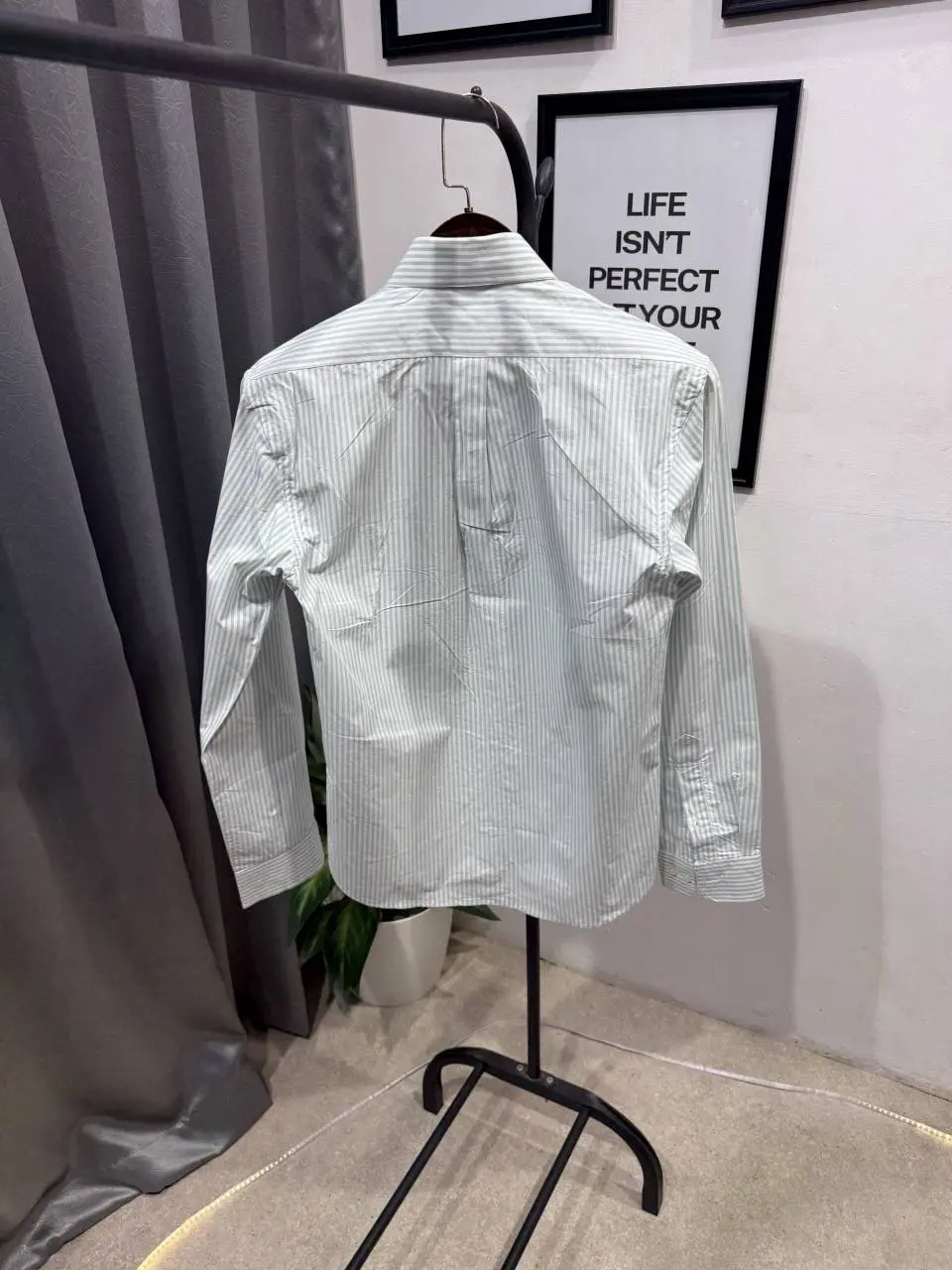 Ralph lauren mint green imported lining shirt with embroidery logo and brand button - Image 3