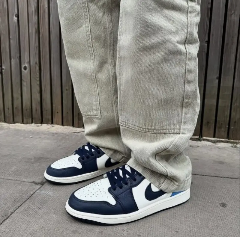 Air Jordan 1 Low OG Obsidian - Image 2