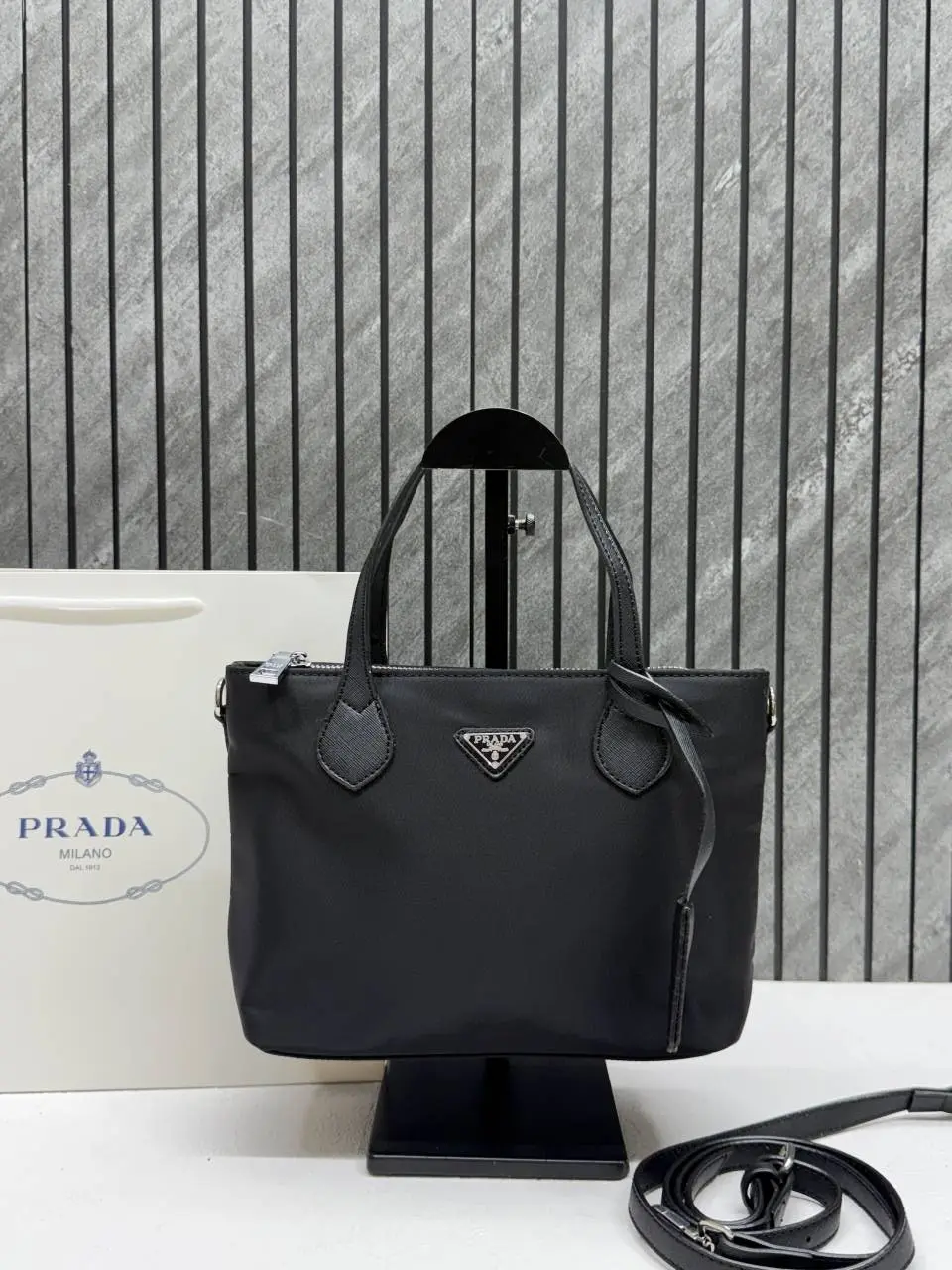 Prada CB Re Edition Nylon Bucket Bag With DustCover & CarryBag - Image 2