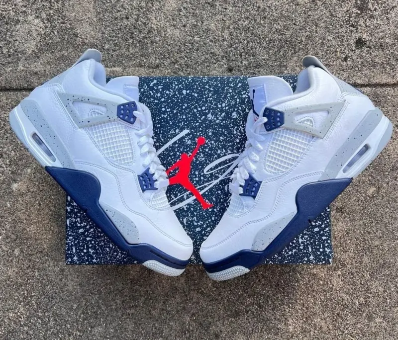 Air Jordan 4 midnight navy Semi Ua - Image 4