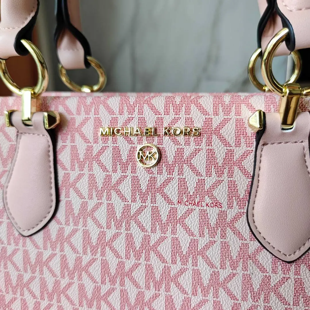 MK 1687 Marilyn Small Satchel With OriginalBox - Image 4