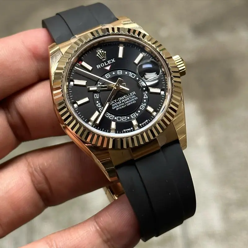 Rolex Oyster perpetual Sky Dweller - Image 3