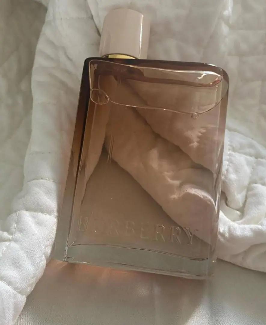 Burberry HER INTENSE EDP - Image 2