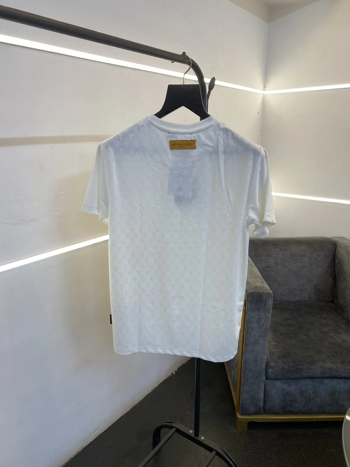 Louis Vuitton laser cut monogram round neck tshirt white sale - Image 3