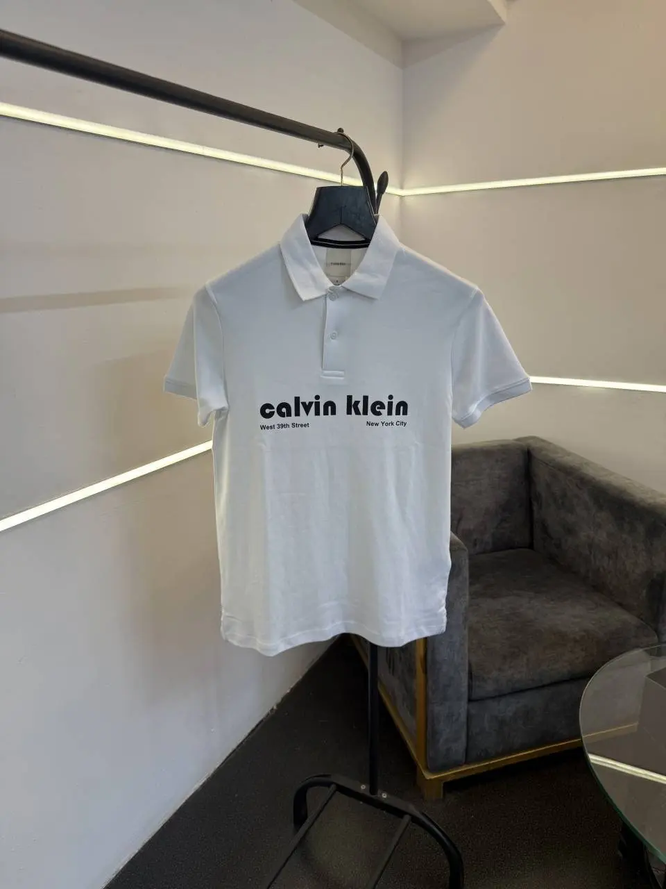 Calvin kline imported polo tshirt white sale - Image 2