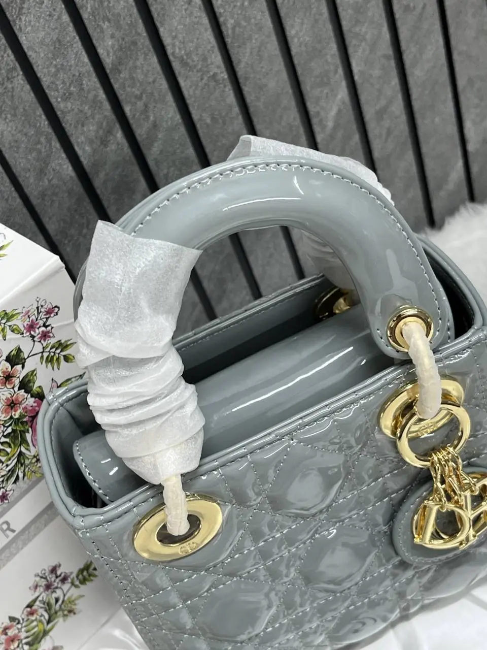 Dior Lady Mini Patent Leather With OriginalBox DustCover 2LongBelt-Chain-And-Leather StarCharm Ribbon Highend - Image 10
