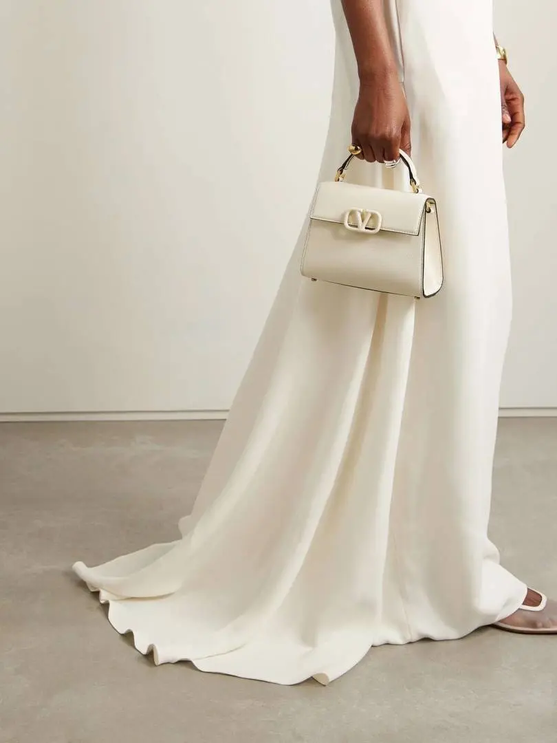 Valentynoo White VSling TopHandle ShoulderBag With DustCoverhut