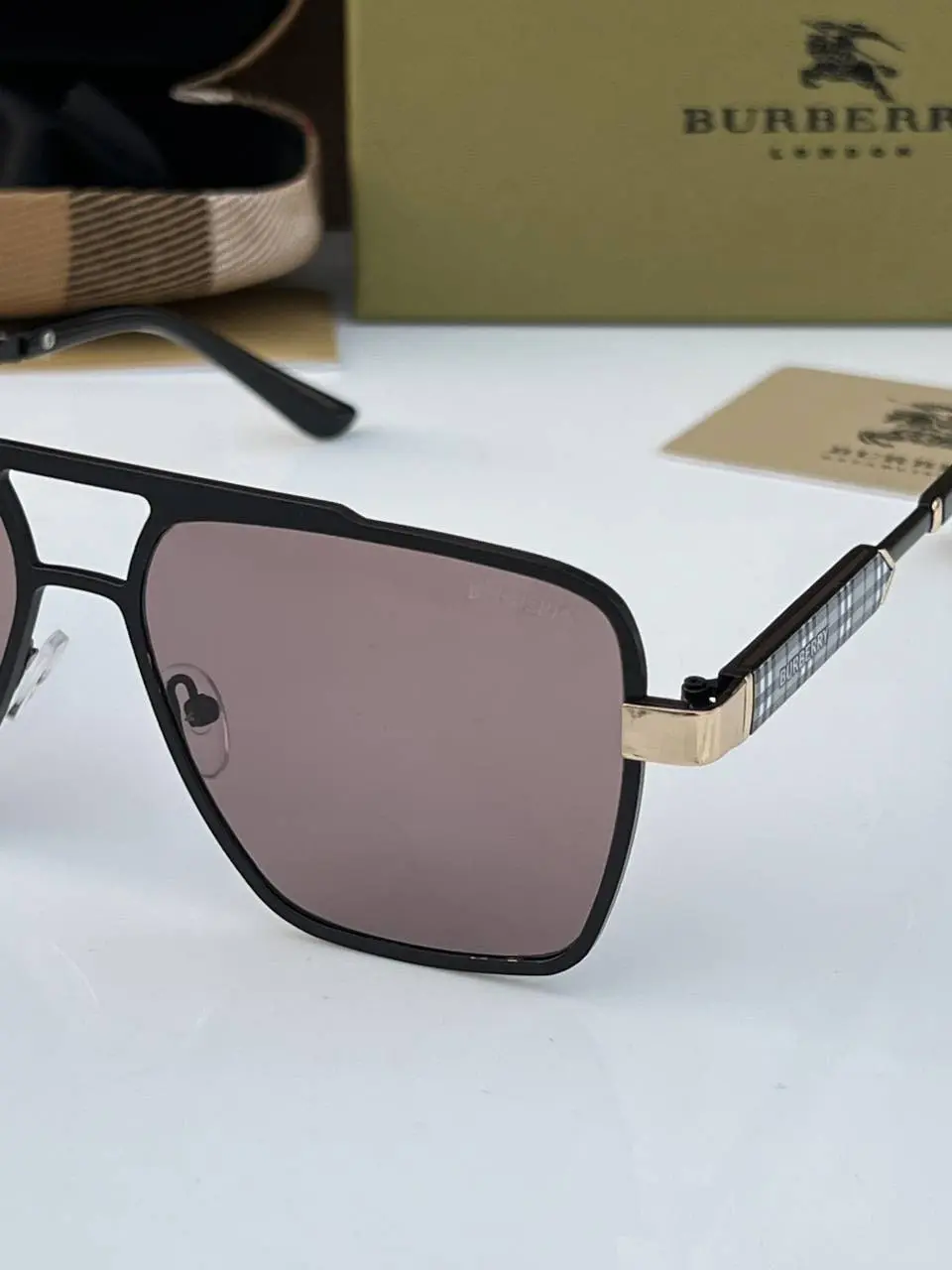 Burberry 7939 black candy - Image 2