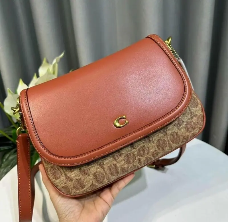 Coach Legacy Premium Shoulder Bag With OriginalBox - Image 4