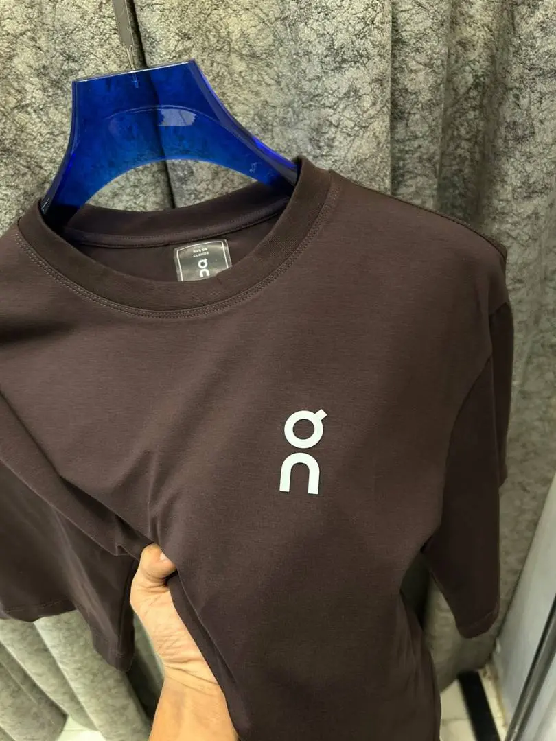 On Cloud IMPORTED STORE ARTICLE T SHIRT - Image 2