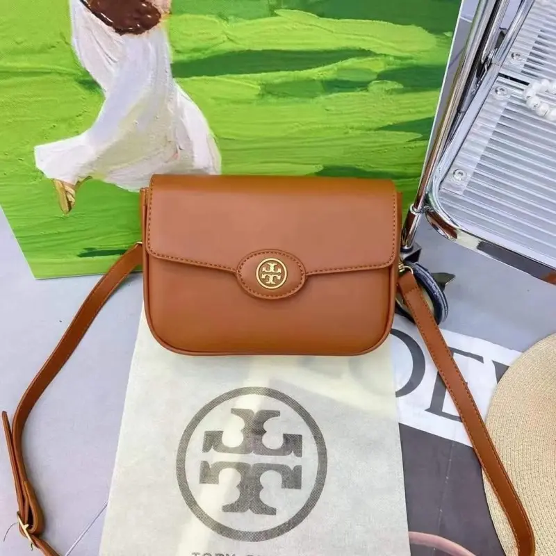 Tori Burch Robinson Spazzolato Shoulder Bag With Box - Image 4