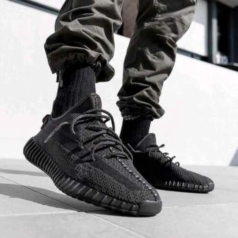 Adidas Yeezy Boost 350 V2 Onyx SEMI UA - Image 3