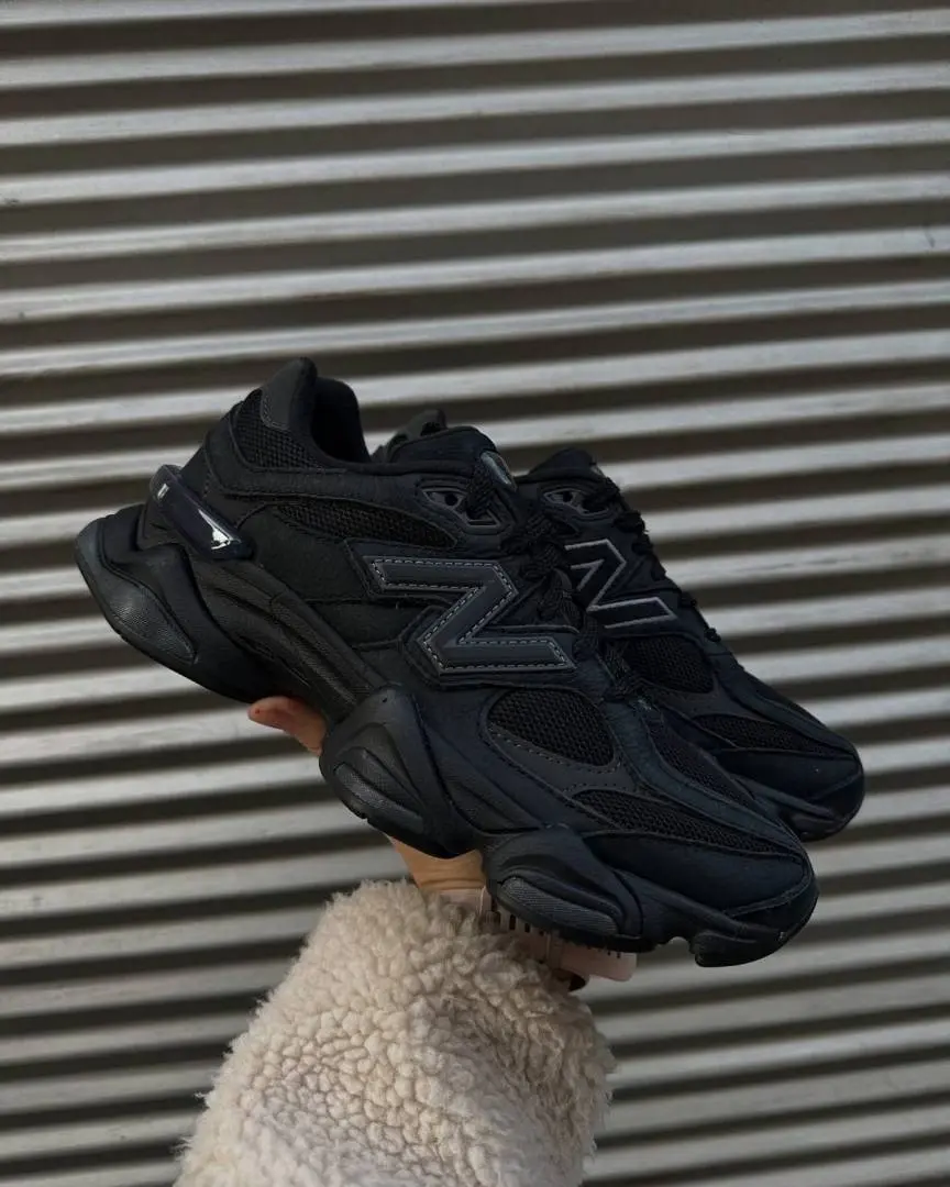 New Balancce 9060 Full Black - Image 5