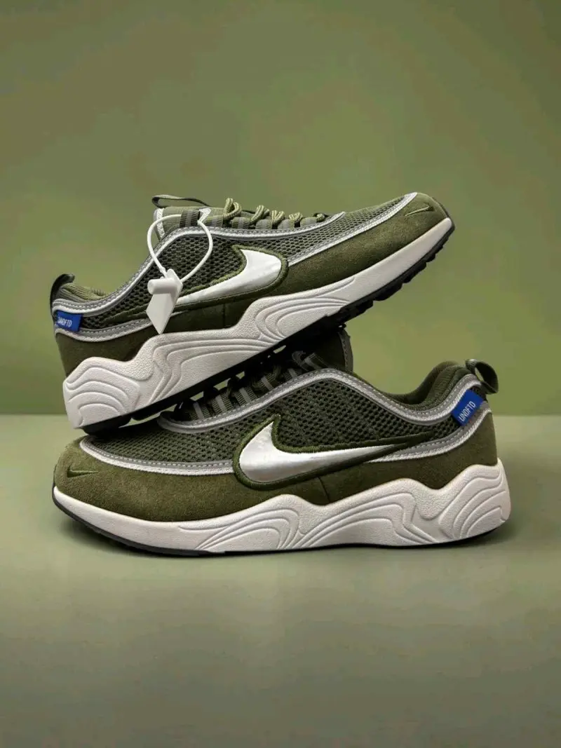 UNDEFEATED Nikkee X Air Zoom Spiridon white And Green - Image 5