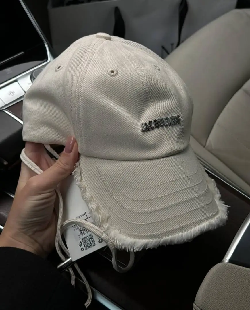 Jacquemus The Artichaut White Premium Unisex Cap With Safety Box - Image 2