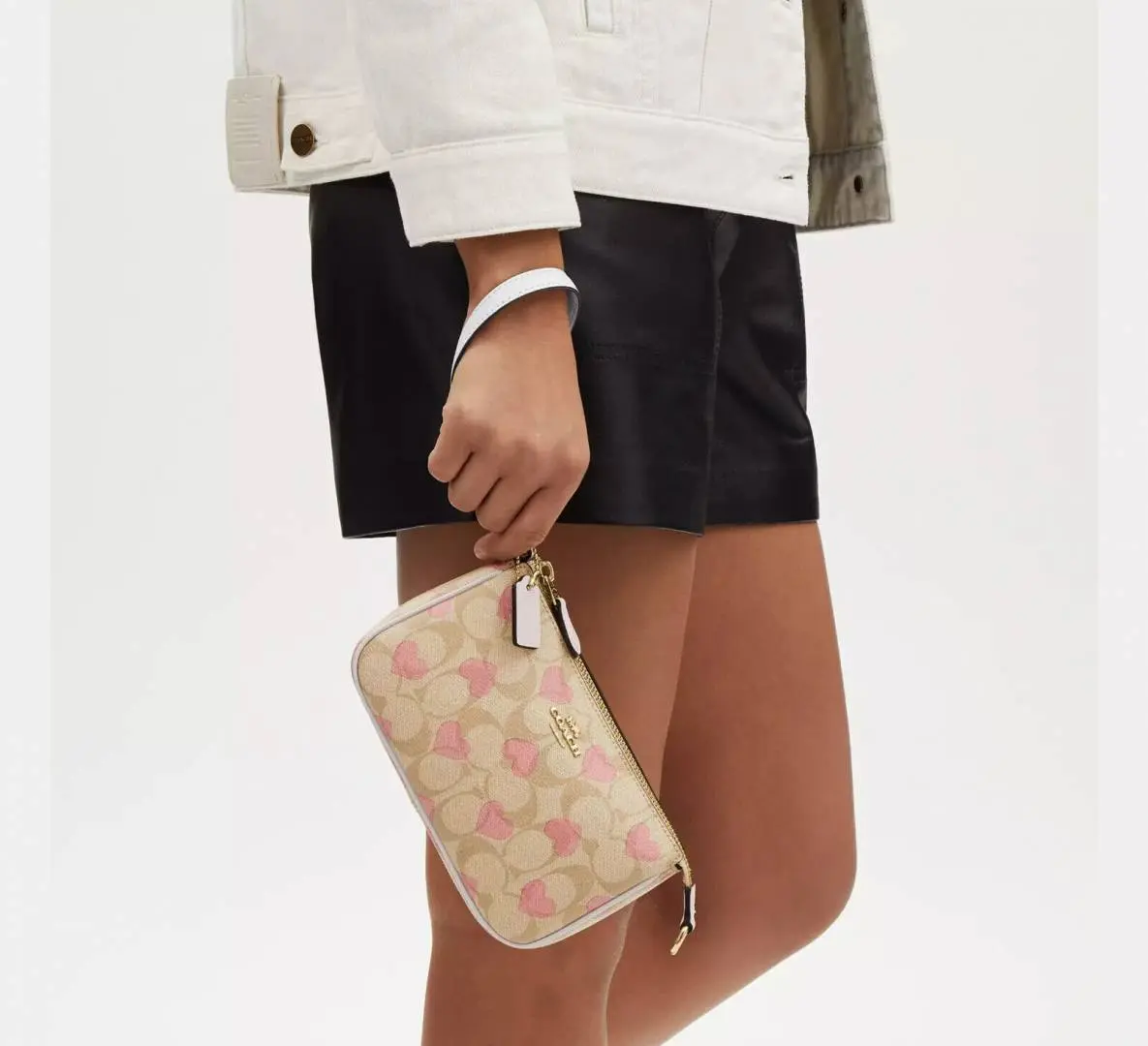 Coach Nolita 19 Heart Edition With Original DustCover CarryBag - Image 6