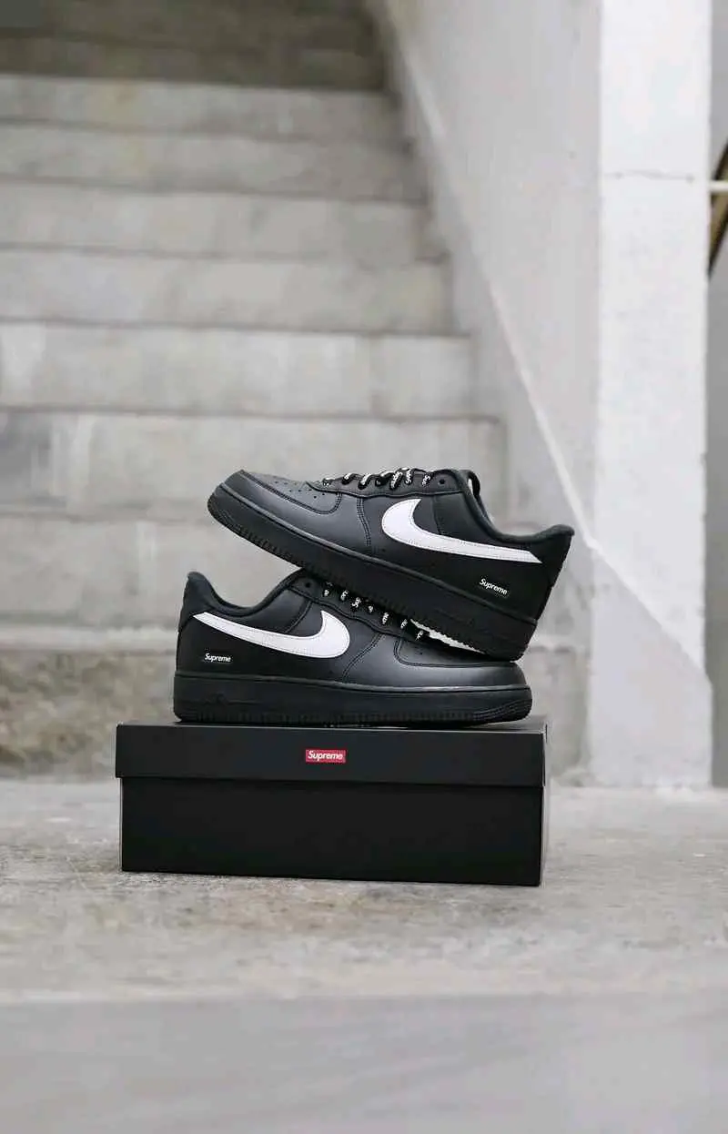 Supreme x Nikkee AirForce 1 Low Black White