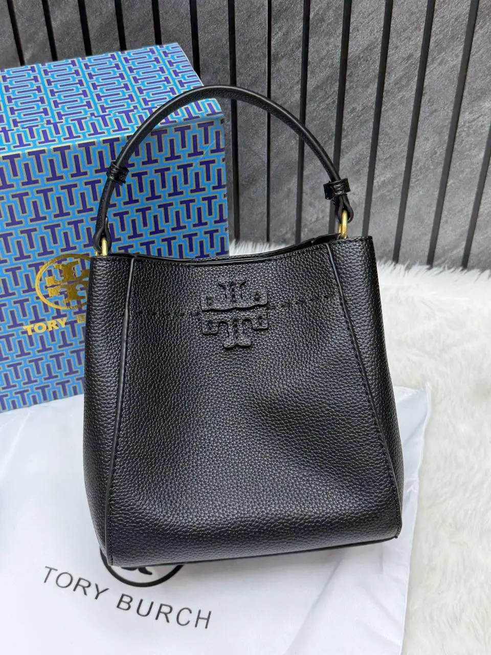 Tori Burch McGraw Bucket Bag With OriginalBox DustCover
